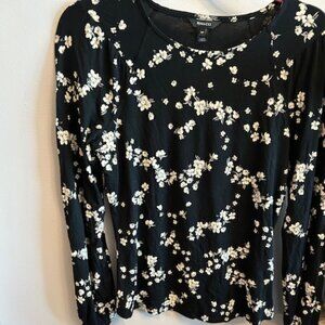 NWT RW & CO Black Floral Long Sleeve Tee Size Small